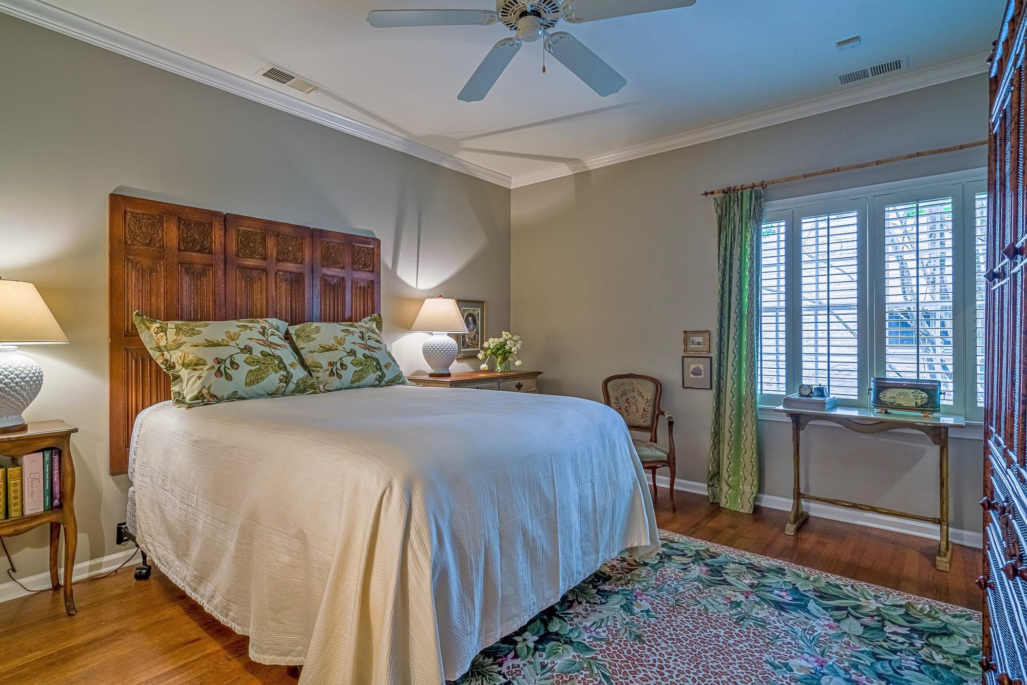 5229 Lexington Road Memphis, TN 38120 - Photo 19 of 24 Hardwood floors, 9 foot ceiling