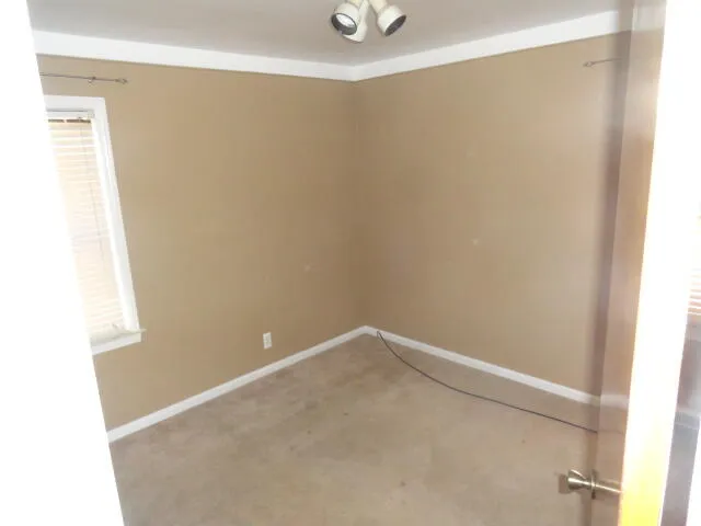 $135,000 | 15534 Chestnut Avenue, Eastpointe, MI 48021