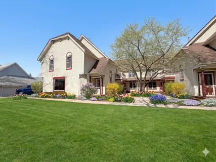 $199,900 | 790 Regina Court, Unit 790, Woodstock, IL 60098