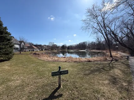 $199,900 | 790 Regina Court, Unit 790, Woodstock, IL 60098