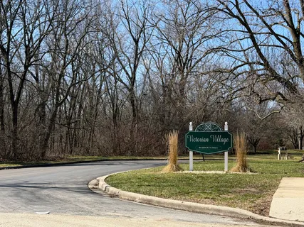 $199,900 | 790 Regina Court, Unit 790, Woodstock, IL 60098