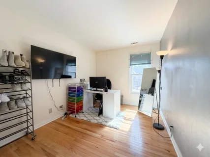 $199,900 | 790 Regina Court, Unit 790, Woodstock, IL 60098