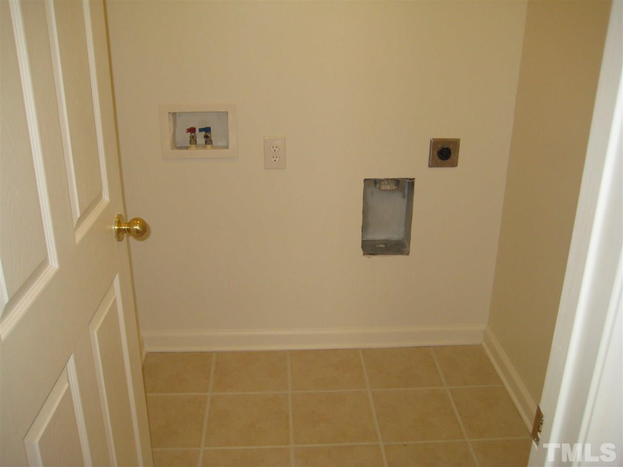 8241 Allyns Landing Way, Unit 101 Raleigh, NC 27615 - Photo 16 of 17 Gallery Image 16