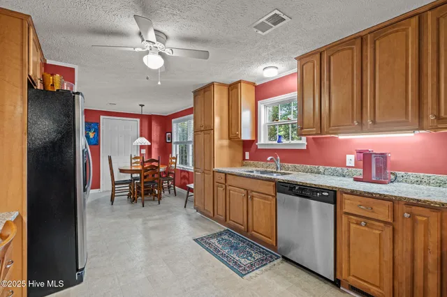 $319,900 | 169 Nelson Street, Harkers Island, NC 28531