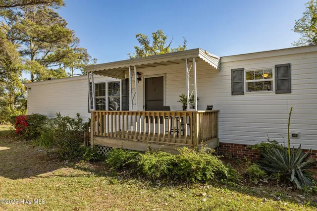 $319,900 | 169 Nelson Street, Harkers Island, NC 28531