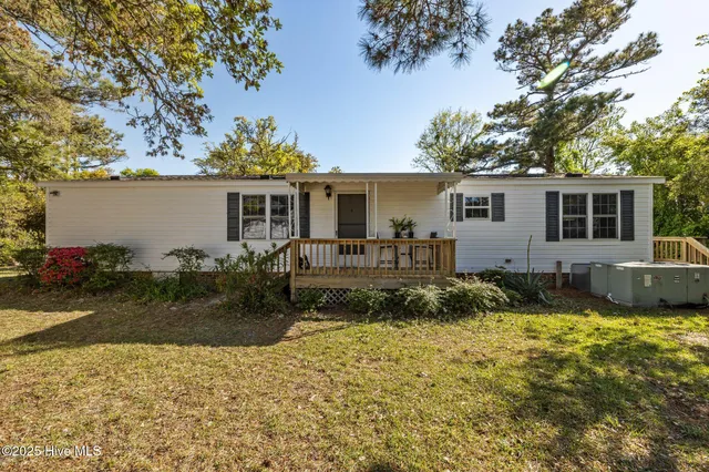 $319,900 | 169 Nelson Street, Harkers Island, NC 28531