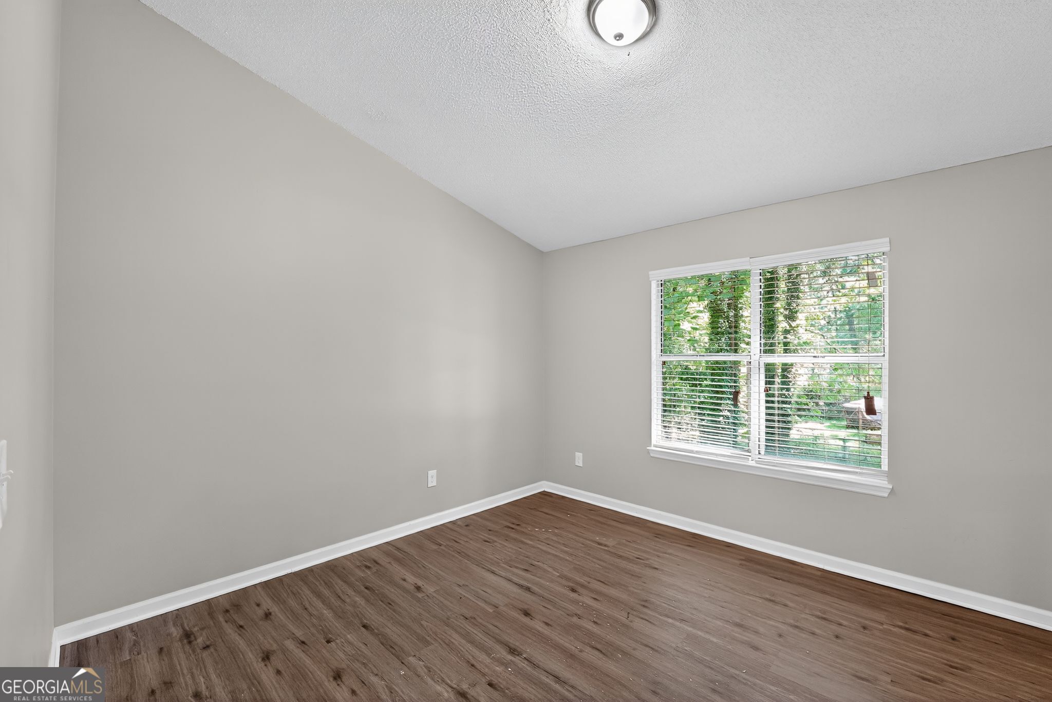767 Forest Path Stone Mountain, GA 30088 - Photo 13 of 19