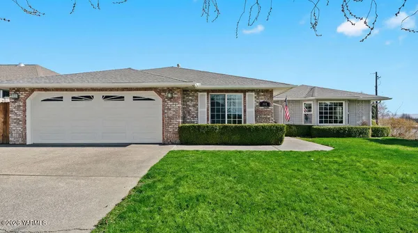 $515,000 | 101 North 86th Avenue, Yakima, WA 98908