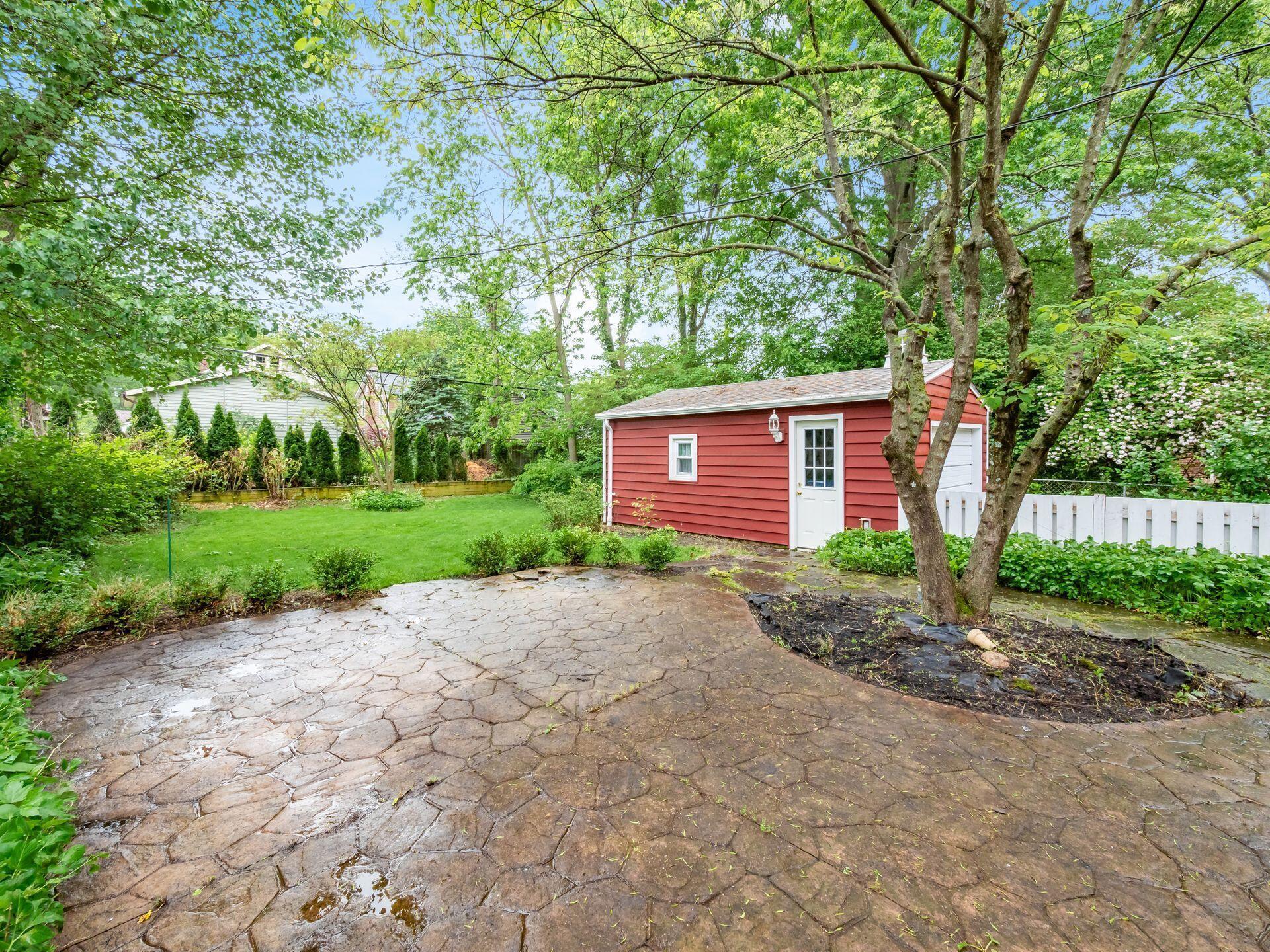 201 Piedmont Road Columbus, OH 43214 - Photo 25 of 28 Back Patio