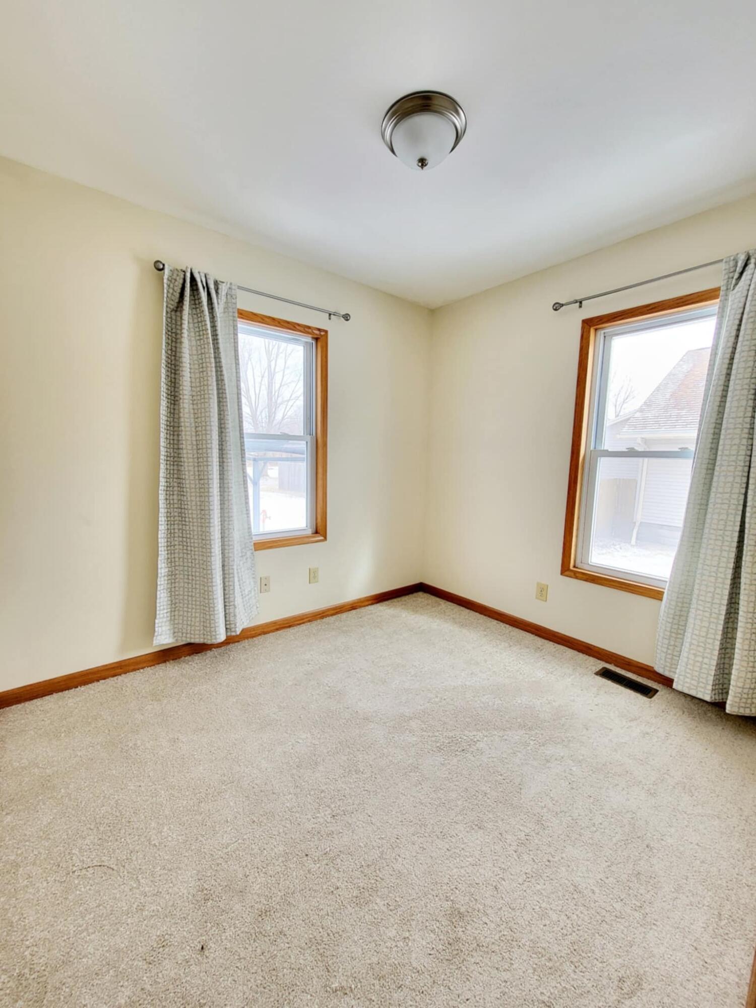 1140 West Wieland Road Lansing, MI 48906 - Photo 12 of 21 d62f8f74-9311-40e8-9c7e-b1db944b4b65