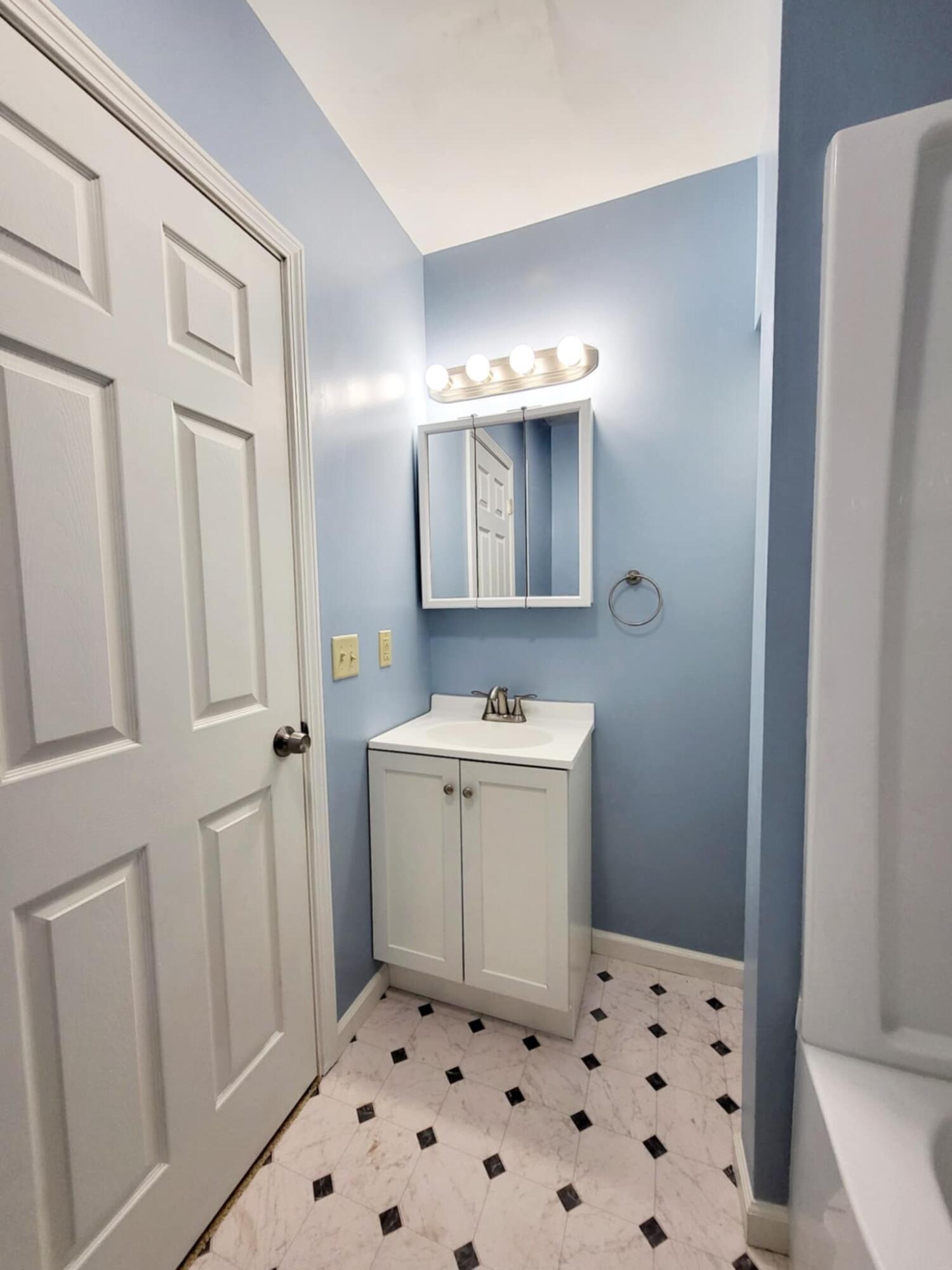 1140 West Wieland Road Lansing, MI 48906 - Photo 17 of 21 6605b38f-d17d-4632-9e7a-930a7c25ee24