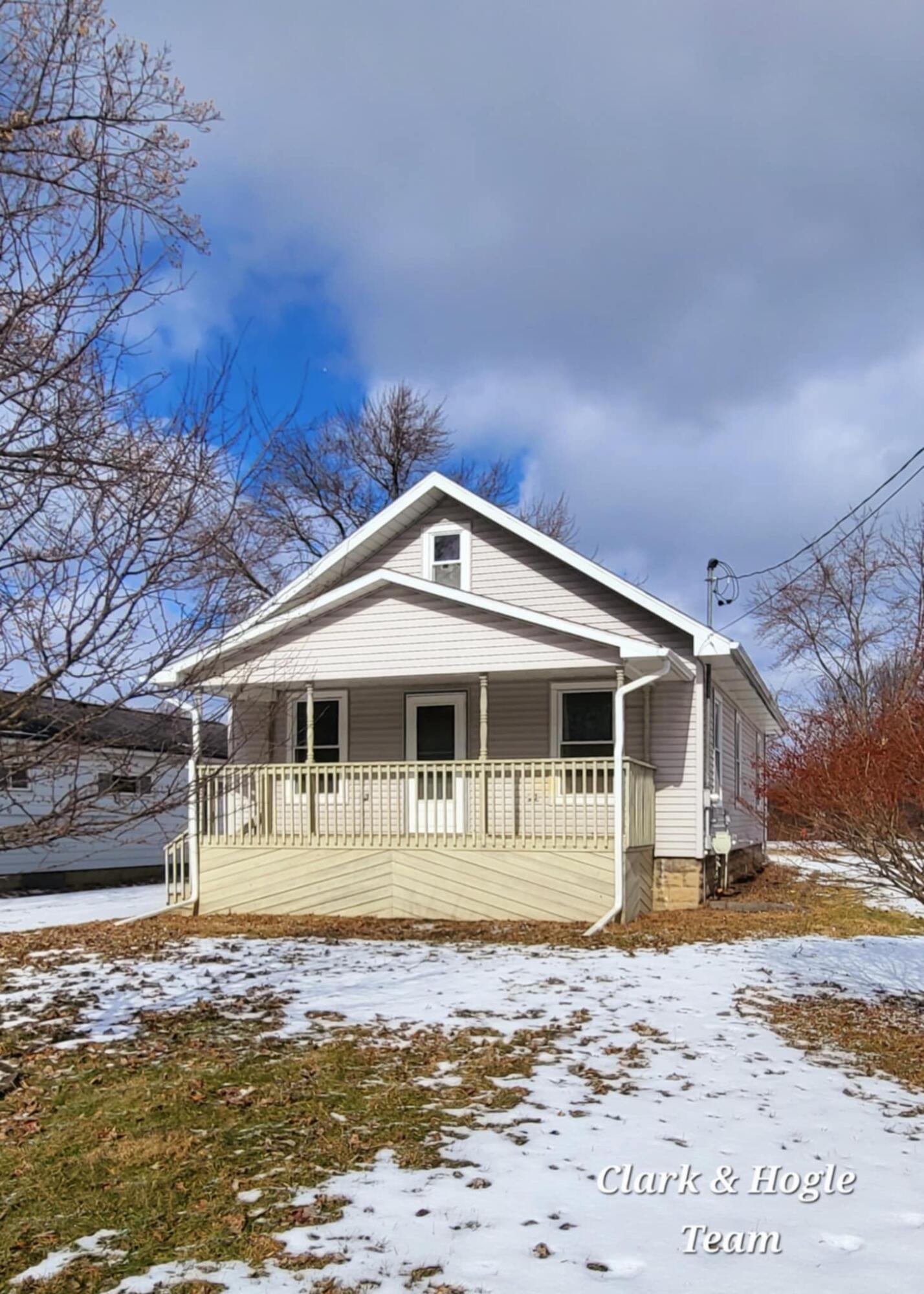 1140 West Wieland Road Lansing, MI 48906 - Photo 2 of 21 b6cc7bf8-d0e5-47c9-990e-fe10acd2f333