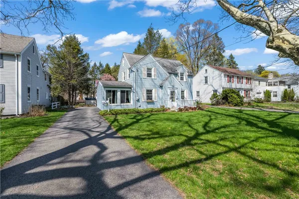 $275,000 | 52 Seneca Road, Irondequoit, NY 14622
