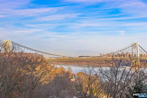 $325,000 | 3 Horizon Road, Unit G11, Fort Lee, NJ 07024