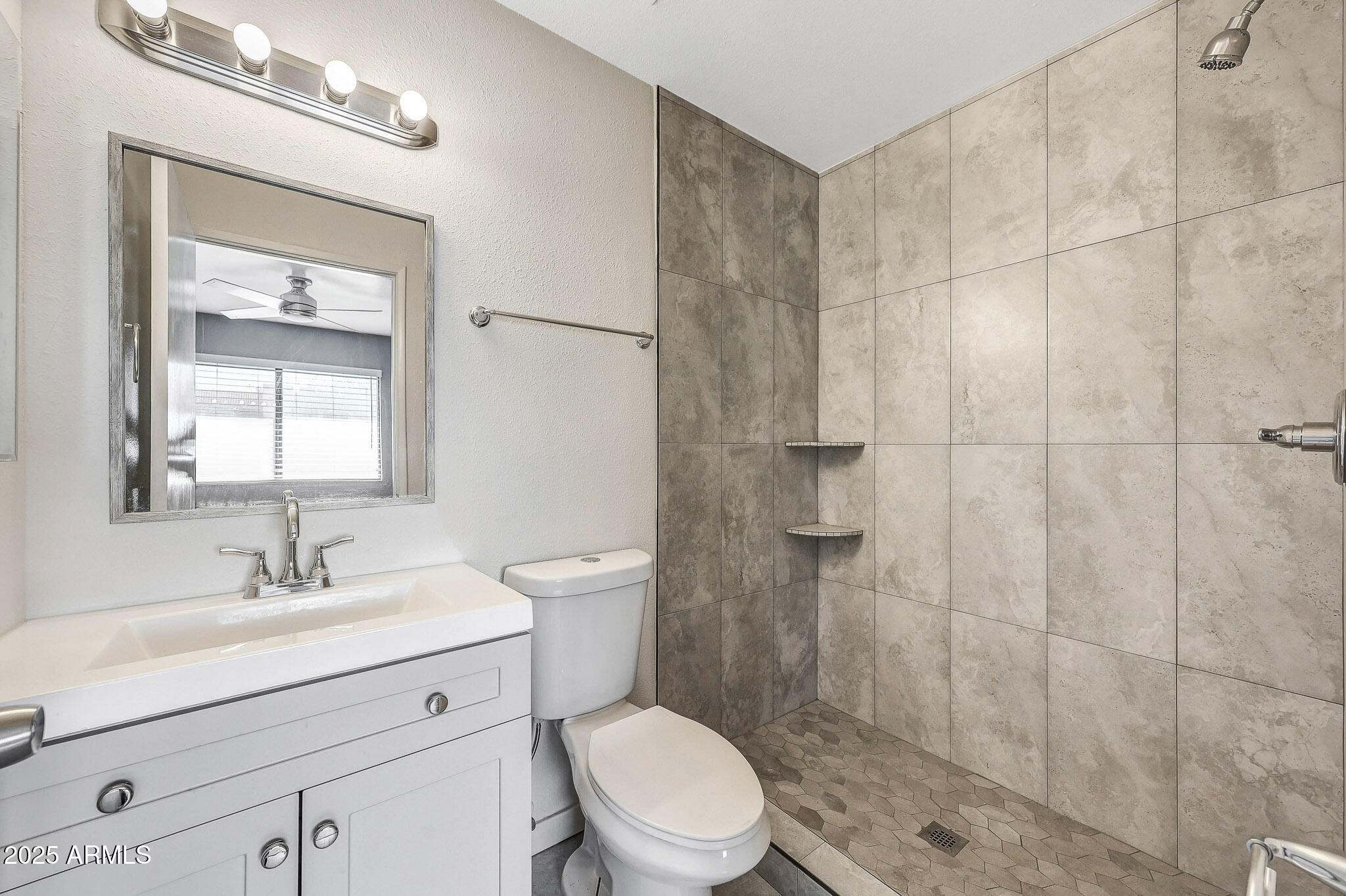 1001 North Granite Reef Road Scottsdale, AZ 85257 - Photo 4 of 29 B (1)