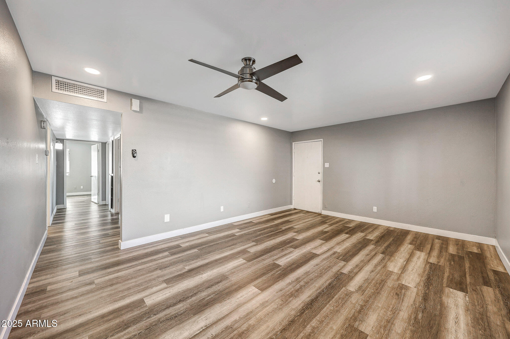 1001 North Granite Reef Road Scottsdale, AZ 85257 - Photo 6 of 29 B (4)