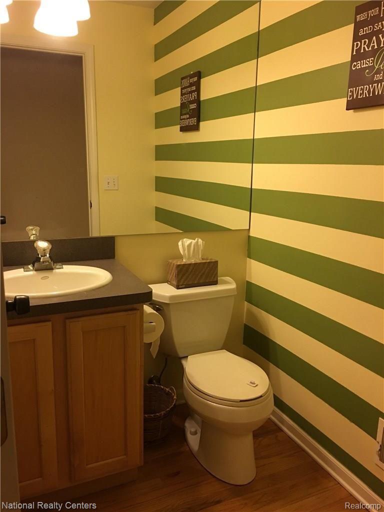 9633 Stark Road Livonia, MI 48150 - Photo 27 of 30 IMG_5750.JPG