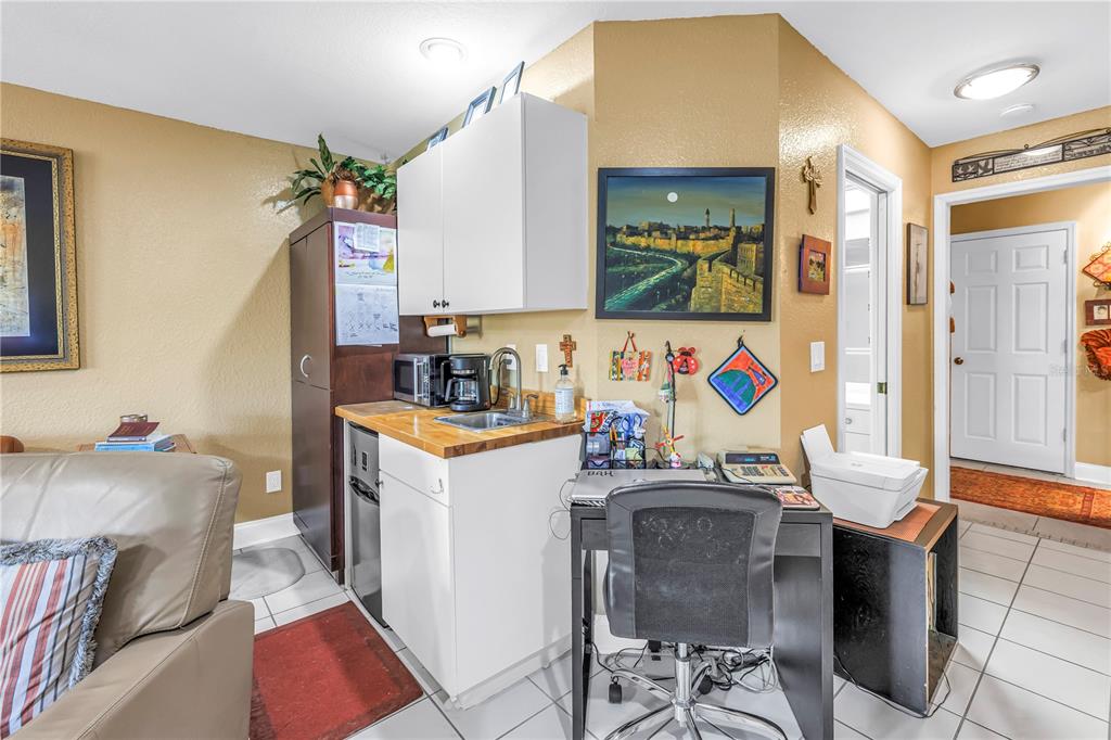 9948 Indian Key Trail, Unit 17 Seminole, FL 33776 - Photo 50 of 71