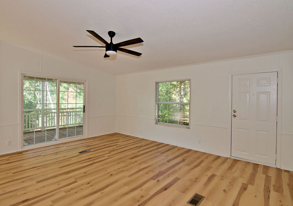 429 Hattons Ford Road Townville, SC 29689 - Photo 2 of 43 Gallery Image 2