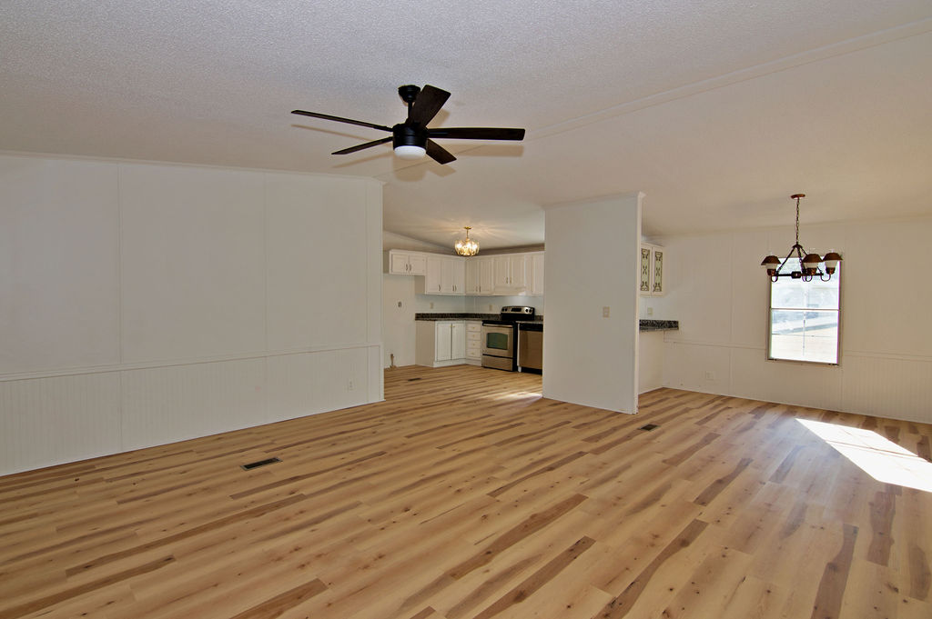 429 Hattons Ford Road Townville, SC 29689 - Photo 4 of 43 Gallery Image 4