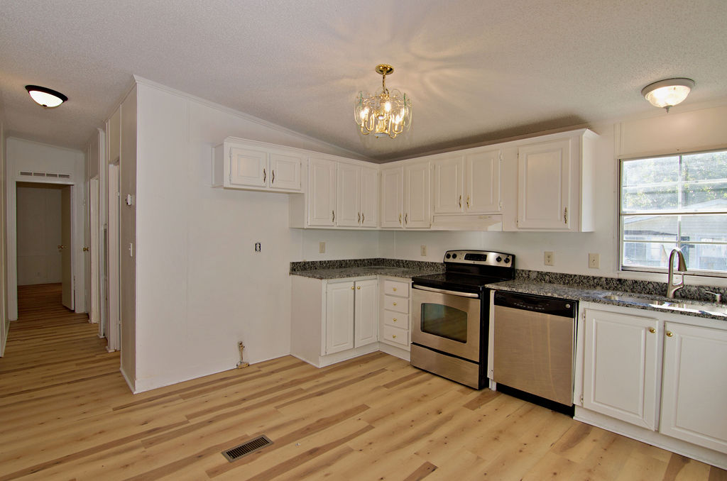 429 Hattons Ford Road Townville, SC 29689 - Photo 8 of 43 Gallery Image 8