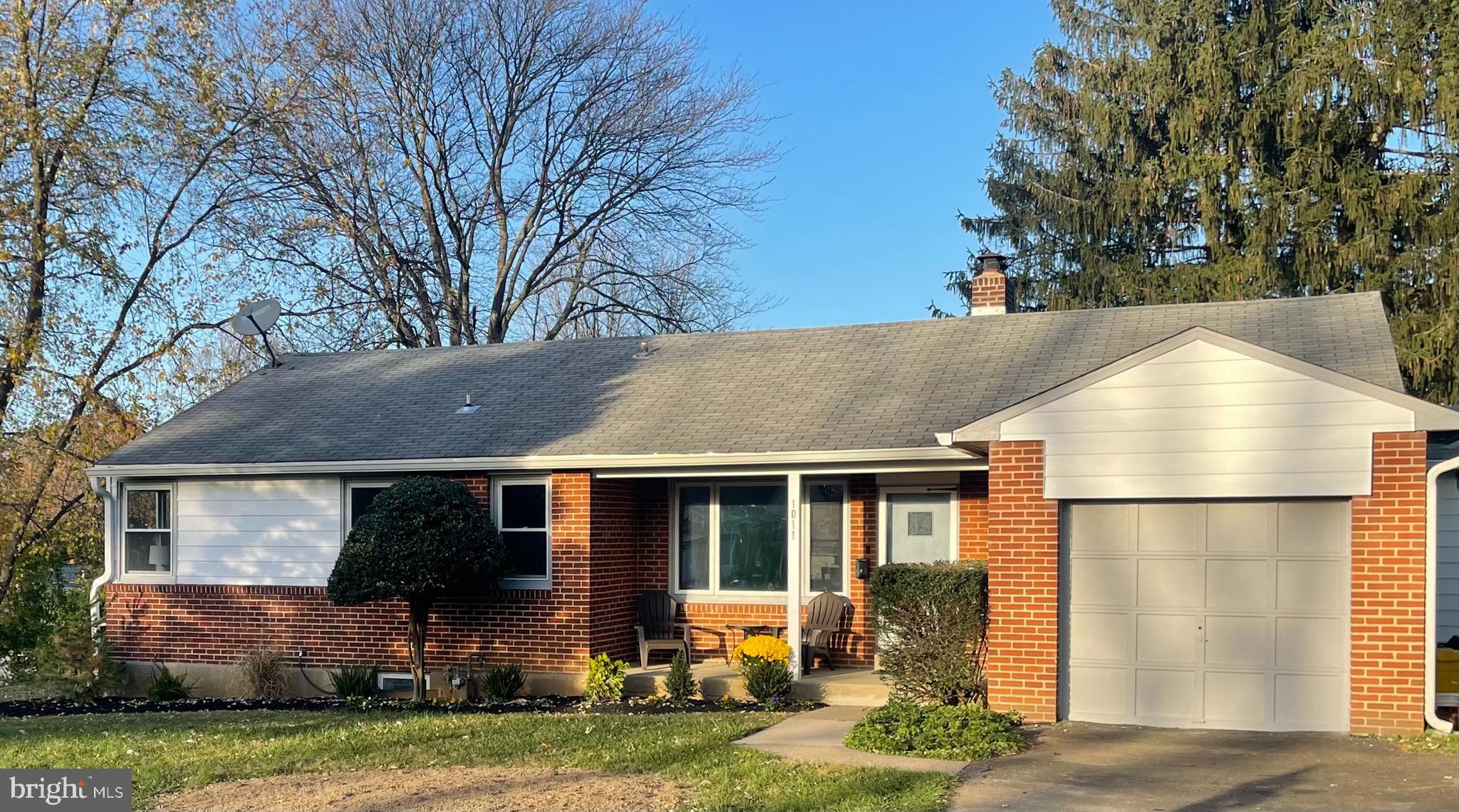 1011 West Heather Road Oreland, PA 19075 - Photo 1 of 25 Gallery Image 1