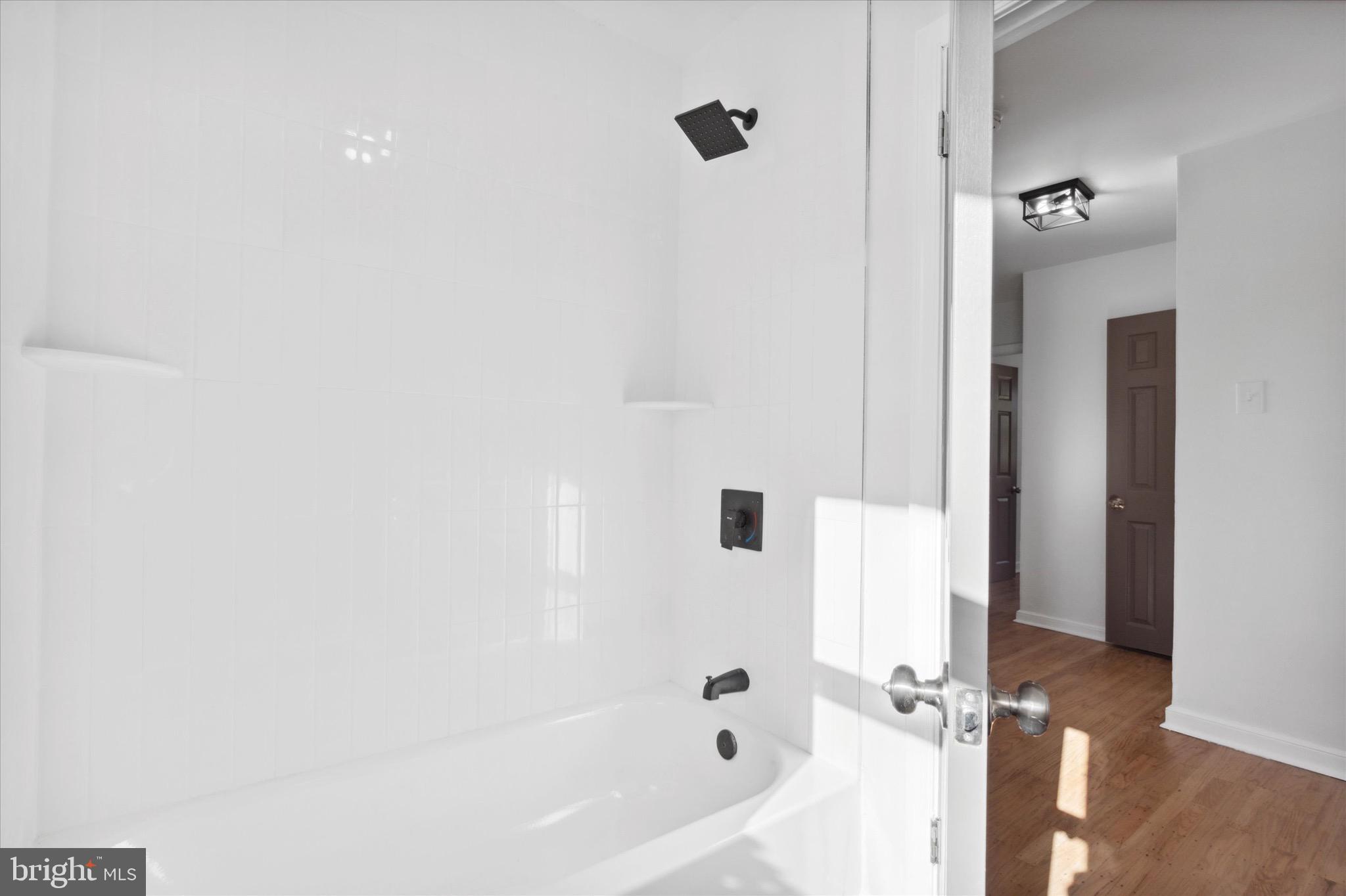 1011 West Heather Road Oreland, PA 19075 - Photo 16 of 25 full bath