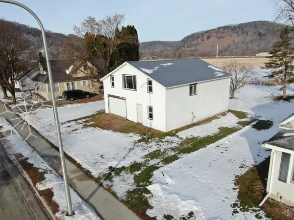 $100,000 | 116 Mill Street, Peterson, MN 55962