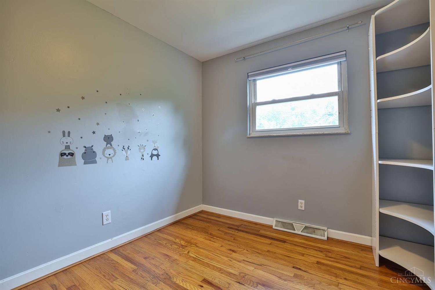 6123 Sheed Road Cincinnati, OH 45247 - Photo 18 of 46 Gallery Image 18