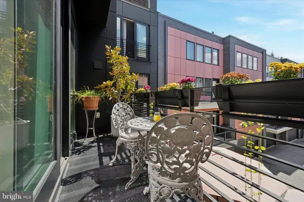 $3,500 | 620 North 3rd Street, Unit 3B, Philadelphia, PA 19123