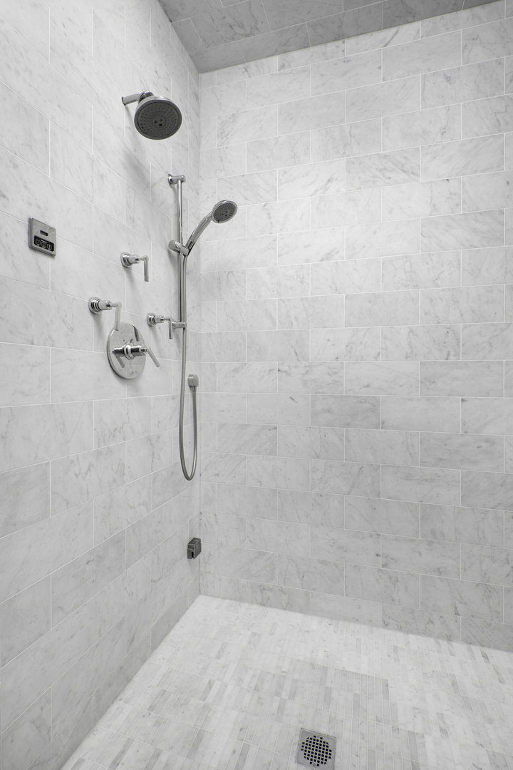 453 West Deming Place Chicago, IL 60614 - Photo 21 of 50 a bathroom with a shower