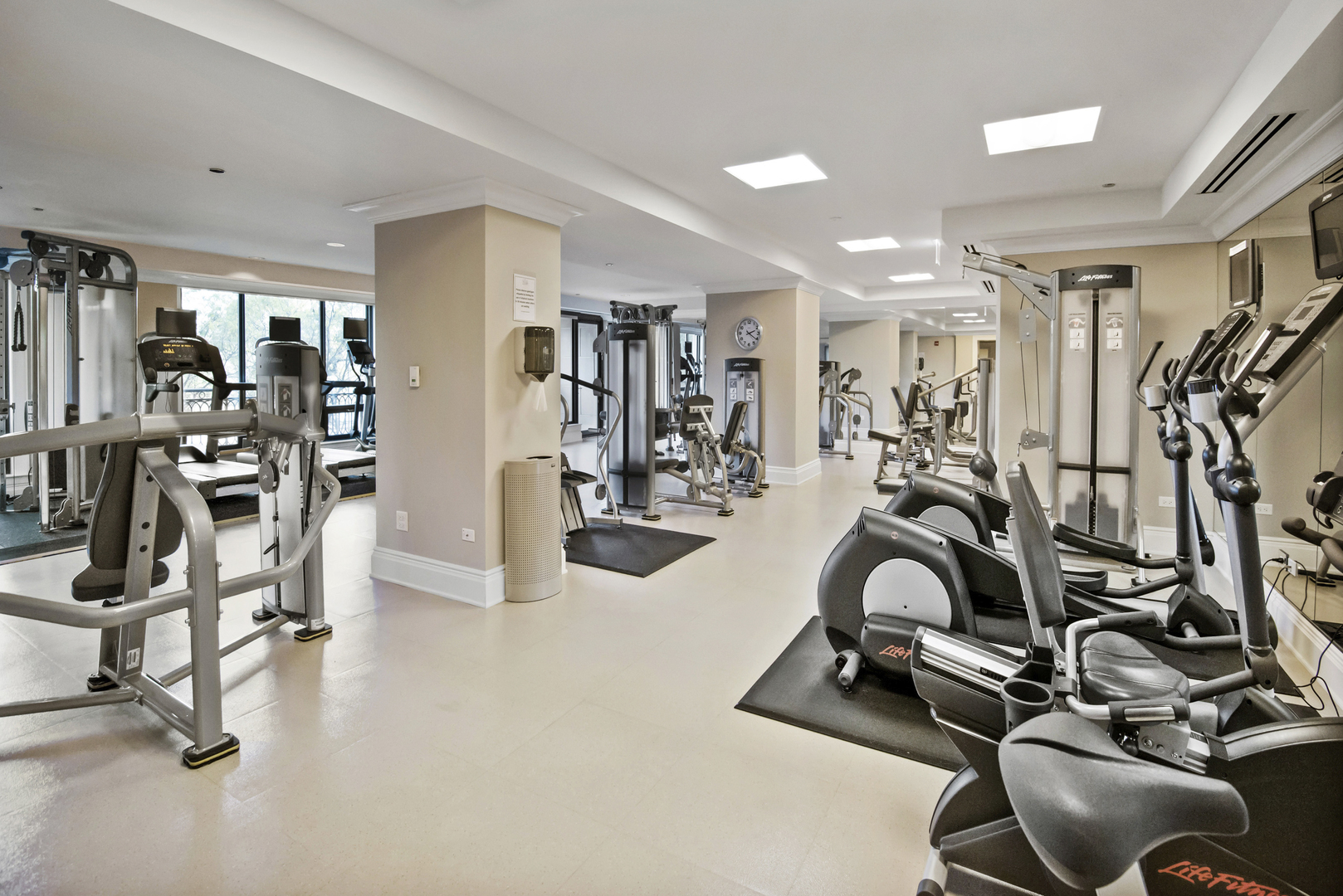 453 West Deming Place Chicago, IL 60614 - Photo 45 of 50 a view of a room with gym equipment