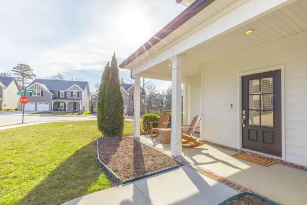 $589,000 | 1483 Buttonwood Loop, Chattanooga, TN 37421