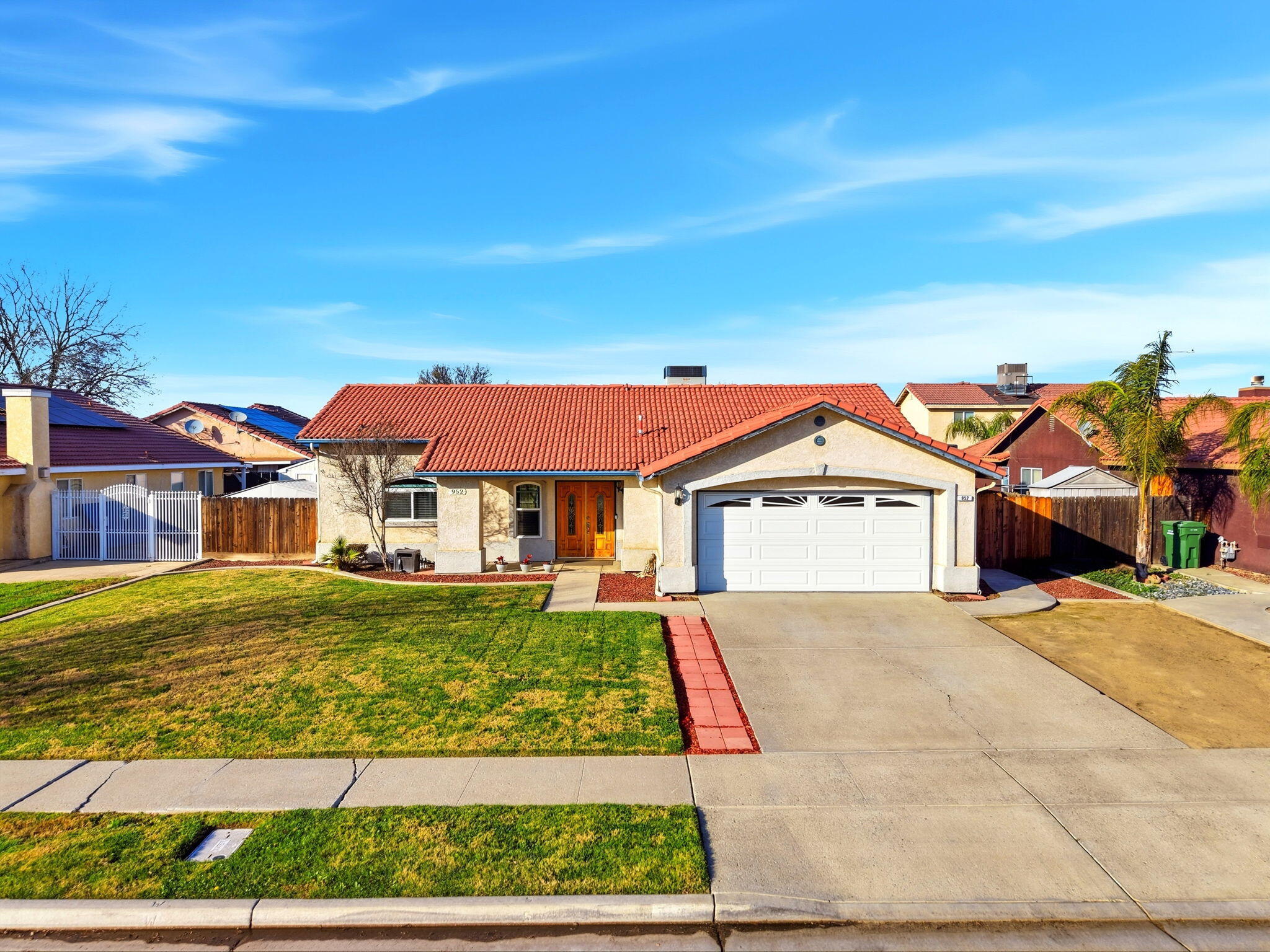 952 Scotland Street Lemoore, CA 93245 - Photo 6 of 53 Front