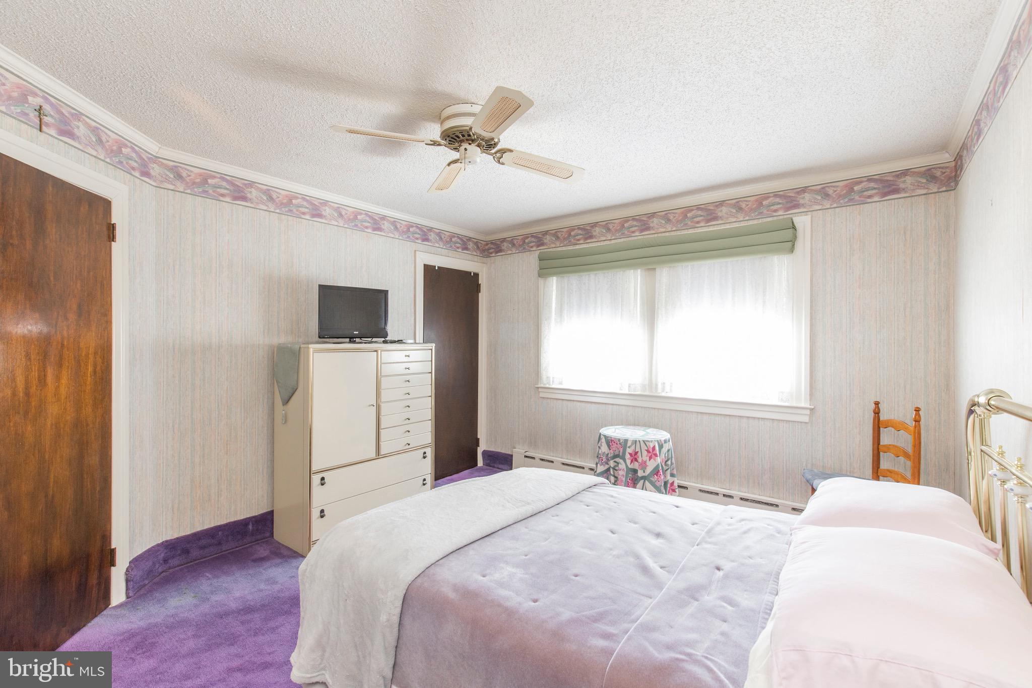 7233 Hilltop Road Upper Darby, PA 19082 - Photo 23 of 33