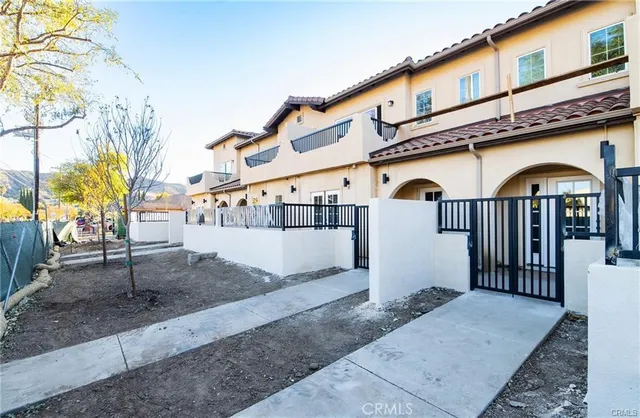$749,000 | 5502 East Los Angeles Avenue, Unit 2, Simi Valley, CA 93063