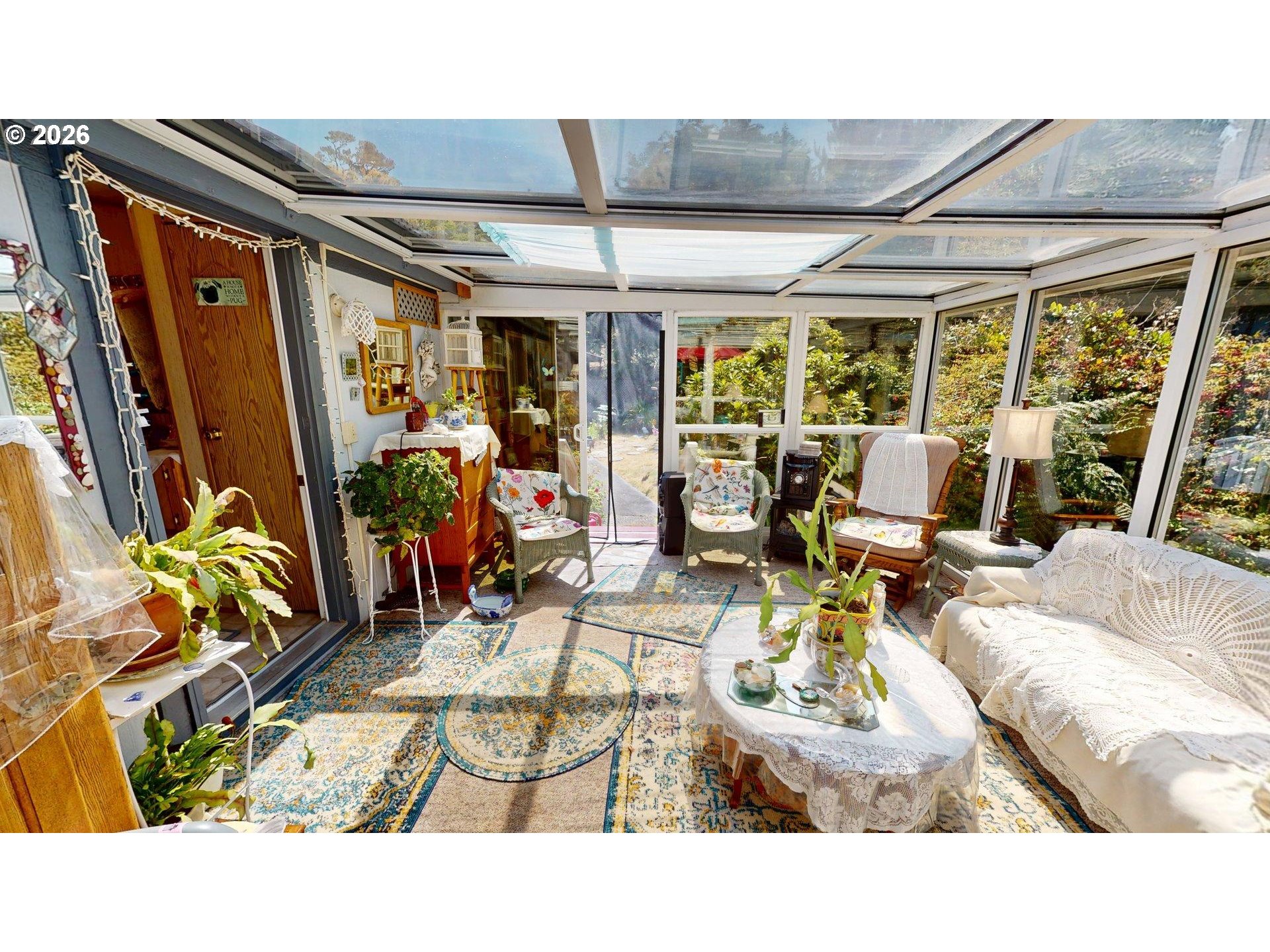95010 Greggs Creek Road Gold Beach, OR 97444 - Photo 28 of 34 Solarium