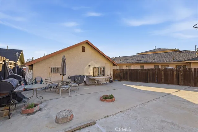 $945,000 | 2239 Sunset Boulevard, Los Angeles, CA 90026