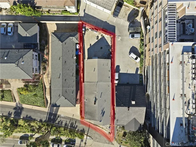 $945,000 | 2239 Sunset Boulevard, Los Angeles, CA 90026