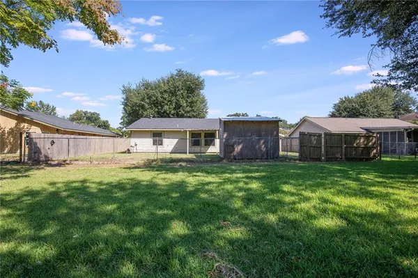 $174,900 | 1609 Bayonne Drive, Laplace, LA 70068