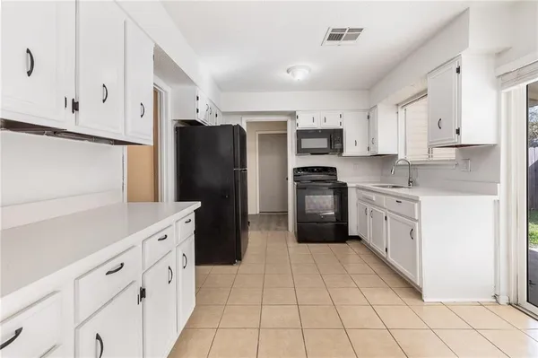 $174,900 | 1609 Bayonne Drive, Laplace, LA 70068