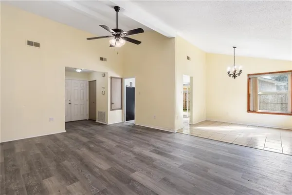 $174,900 | 1609 Bayonne Drive, Laplace, LA 70068