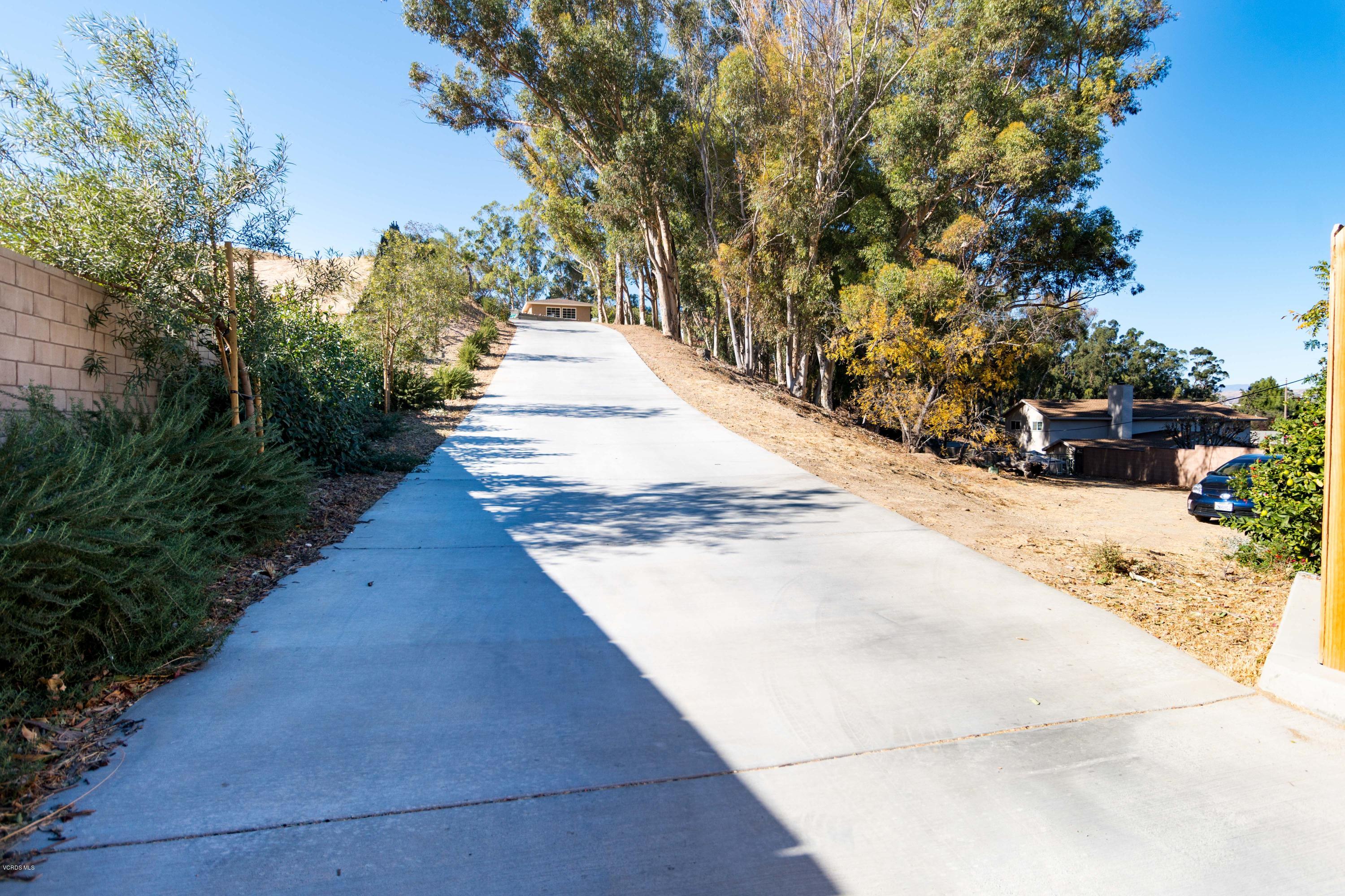 605 Comet Avenue Simi Valley, CA 93065 - Photo 2 of 13 a view of a backyard