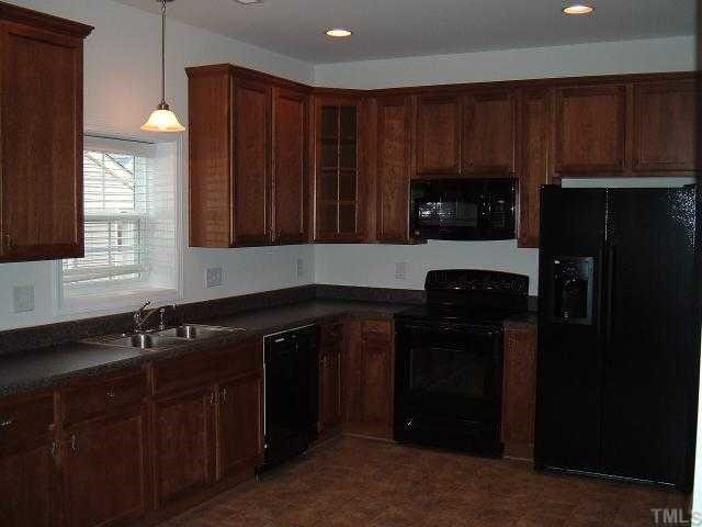 2102 Tennessee Road Durham, NC 27704 - Photo 4 of 12 Kitchen