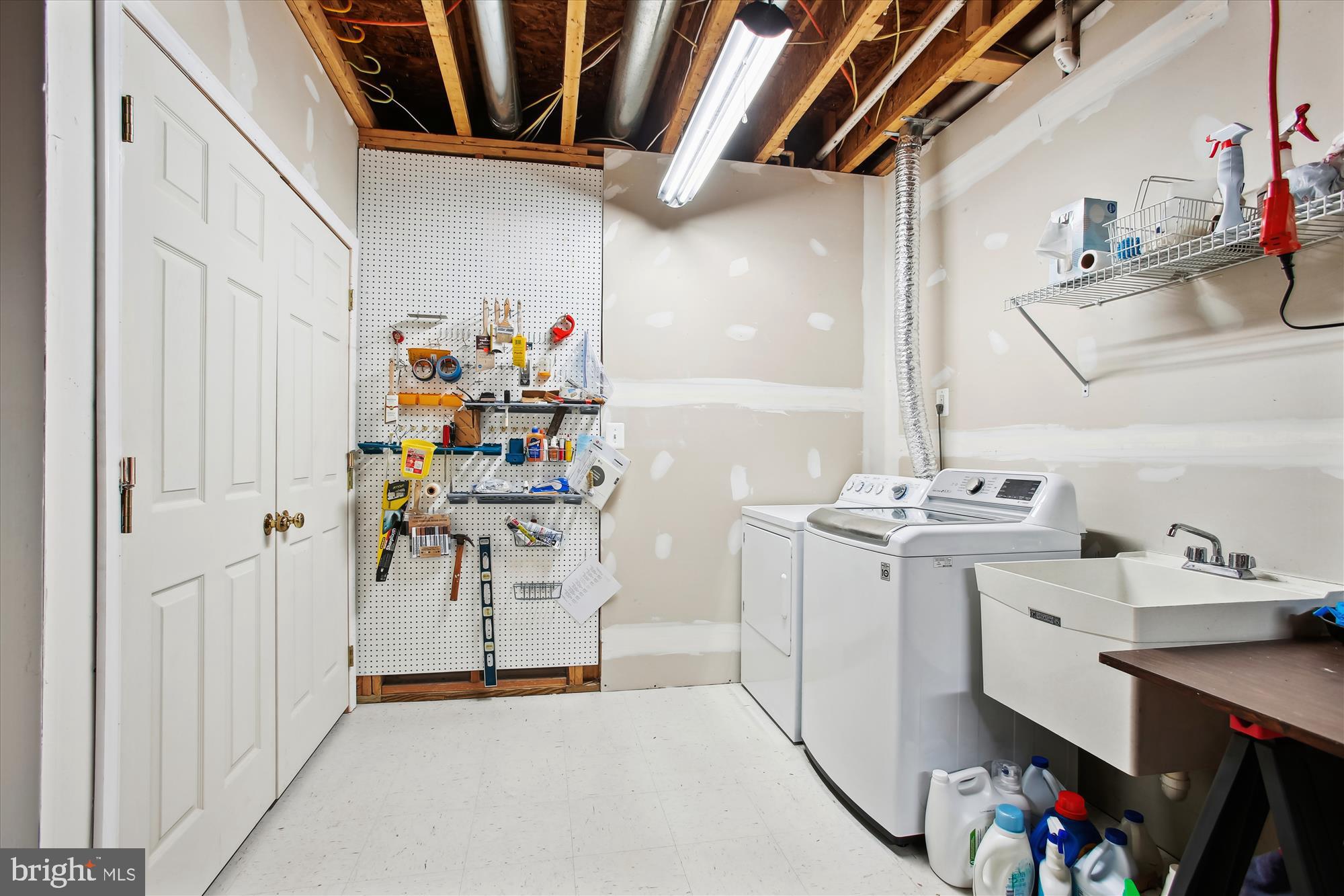 22902 North Brown Square Ashburn, VA 20148 - Photo 49 of 70