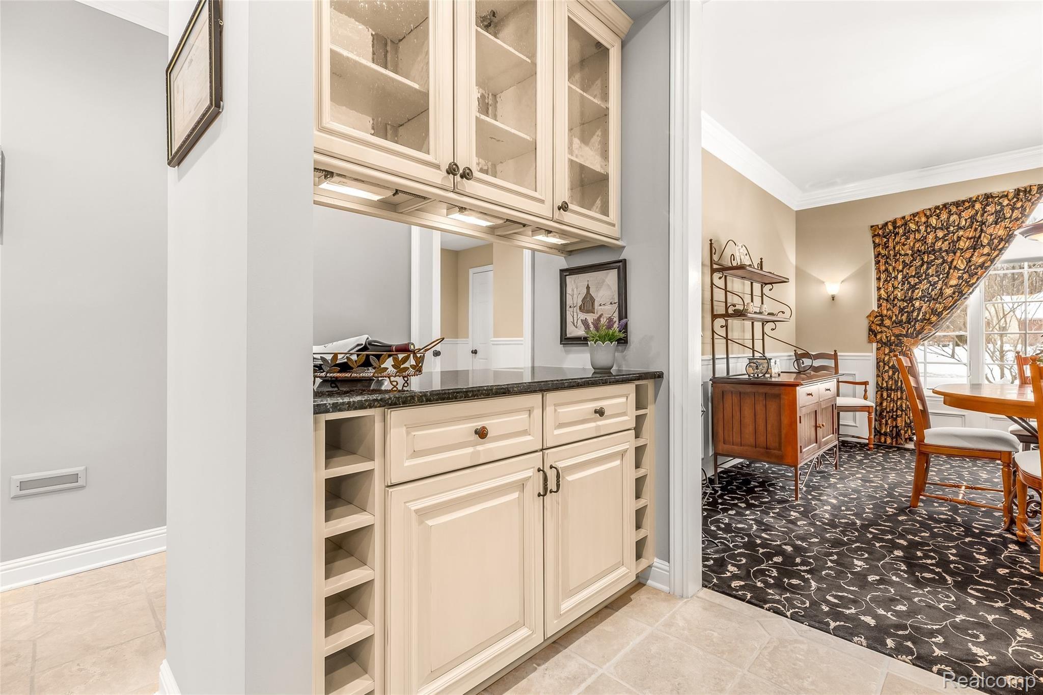 664 Inverness Highland, MI 48357 - Photo 13 of 77 19.Kitchen