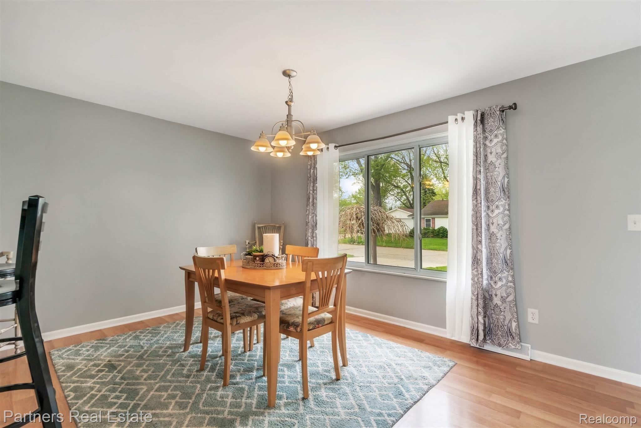 2465 Ruth Drive Fenton, MI 48430 - Photo 11 of 44 07-2465 Ruth Dr-WindowStill-Real-Estate-Photography-7.jpg