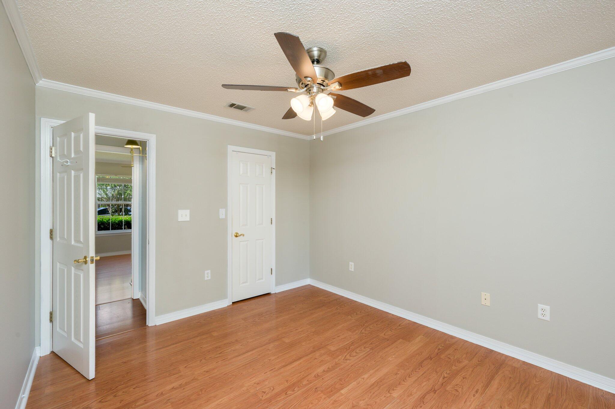 102 Butler Circle Crestview, FL 32536 - Photo 15 of 33 21-web-or-mls-102 Butler Cir-19
