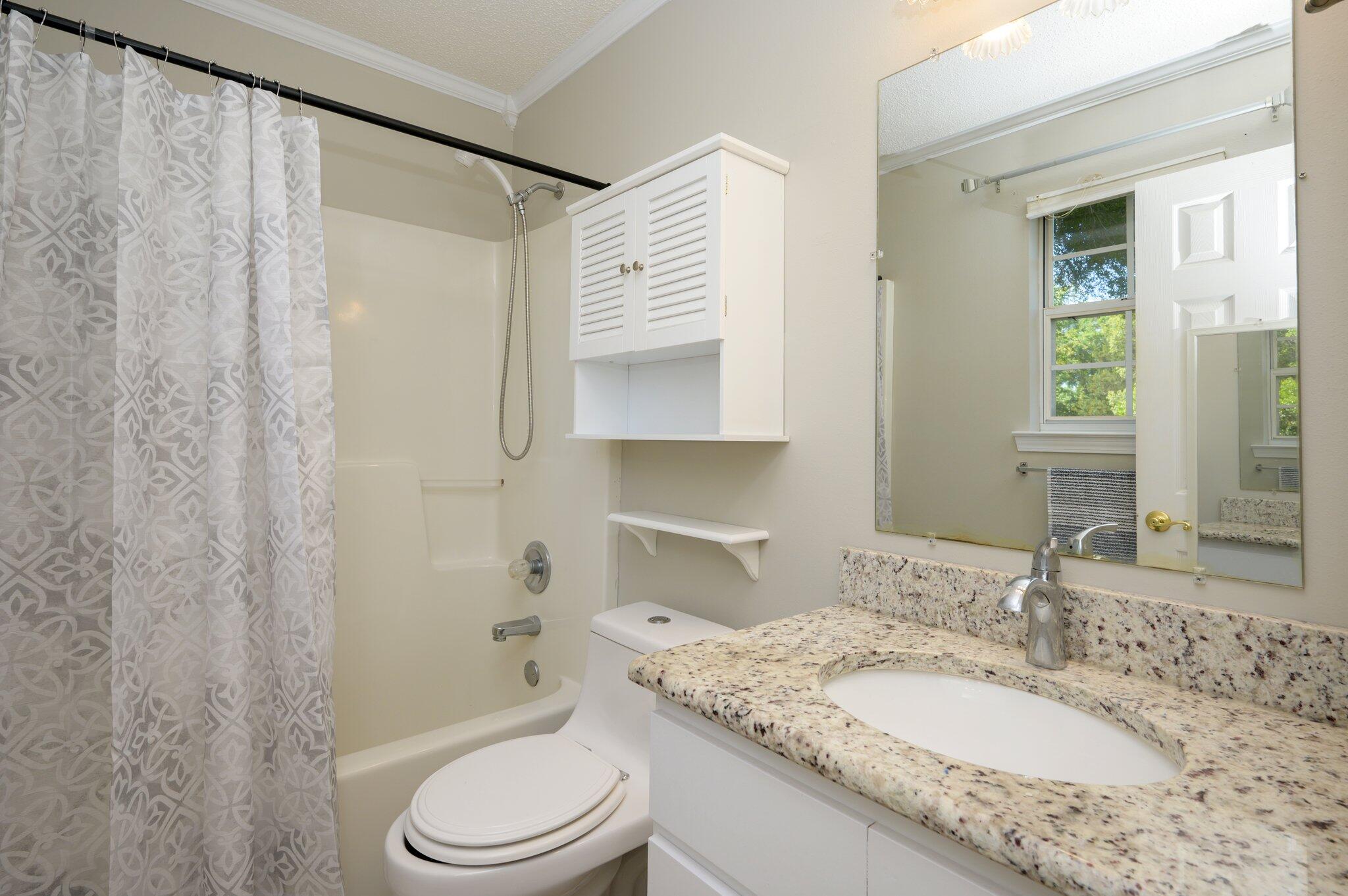 102 Butler Circle Crestview, FL 32536 - Photo 16 of 33 22-web-or-mls-102 Butler Cir-20