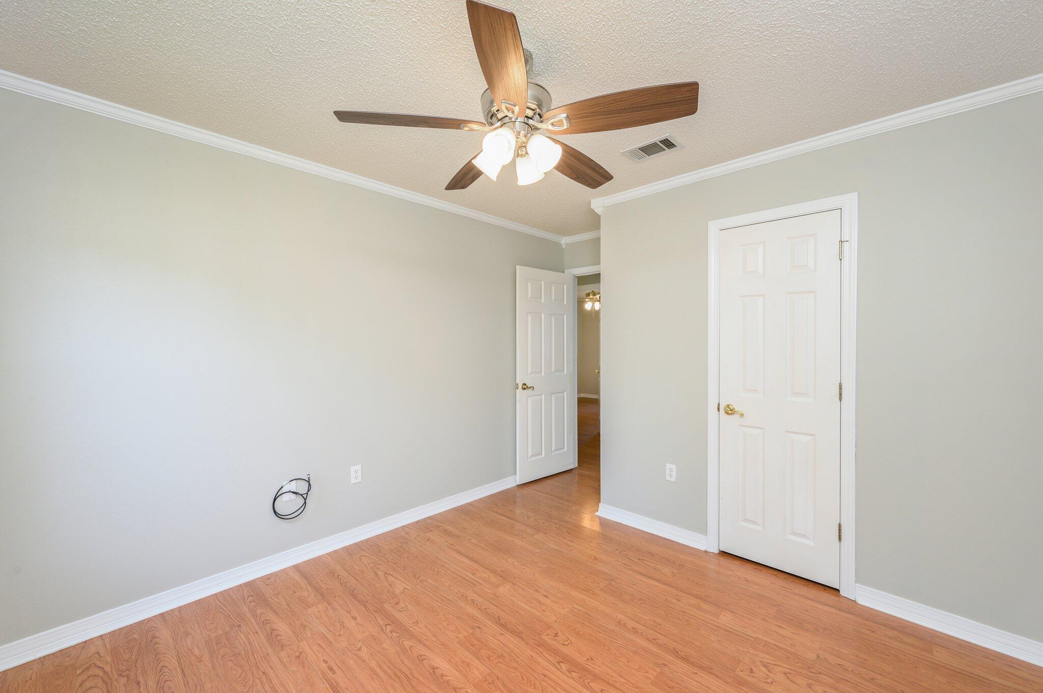 102 Butler Circle Crestview, FL 32536 - Photo 19 of 33 14-web-or-mls-102 Butler Cir-12
